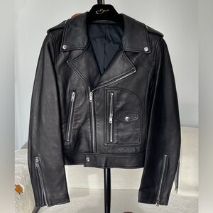 NWOT Girdear Woman Genuine Lambskin Leather Jacket Black Stylish Motorcycle